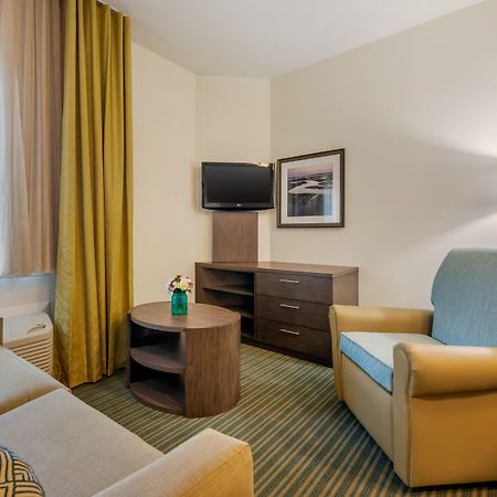 Candlewood Suites Fort Myers/Sanibel Gateway By Ihg Exteriér fotografie