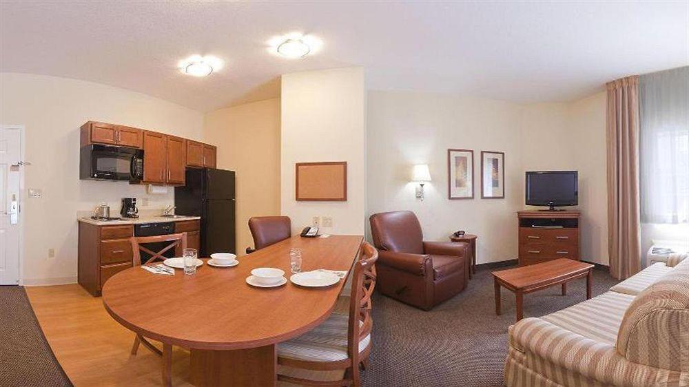 Candlewood Suites Fort Myers/Sanibel Gateway By Ihg Exteriér fotografie