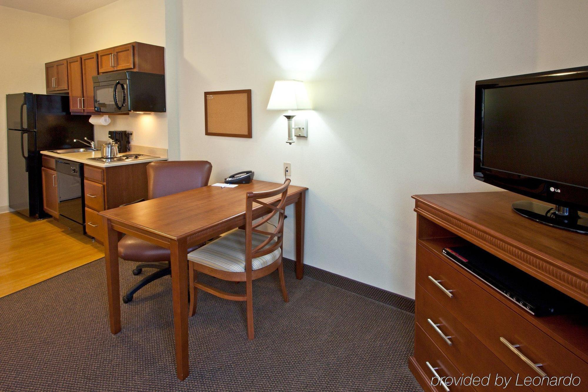 Candlewood Suites Fort Myers/Sanibel Gateway By Ihg Pokoj fotografie