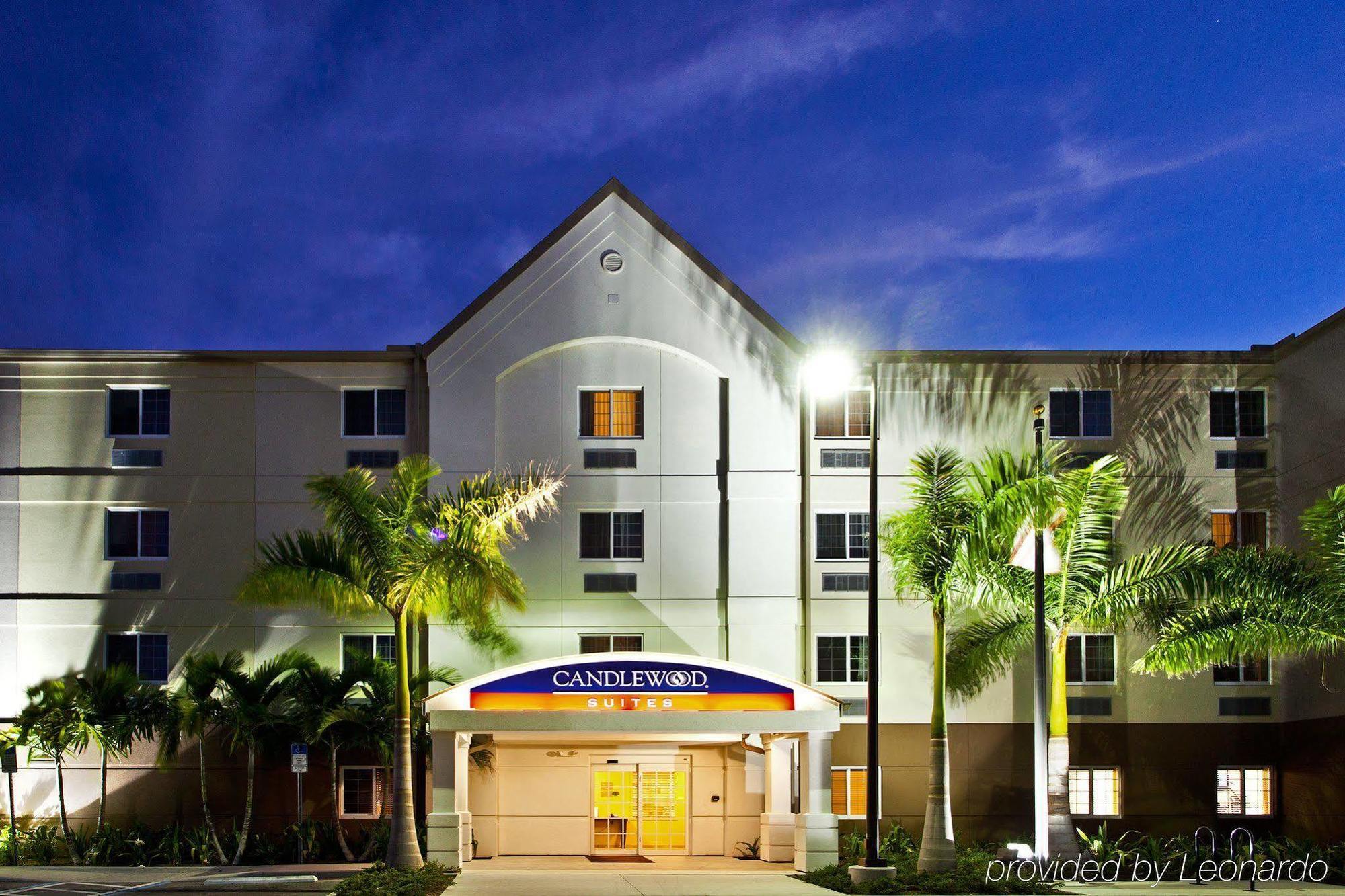 Candlewood Suites Fort Myers/Sanibel Gateway By Ihg Exteriér fotografie